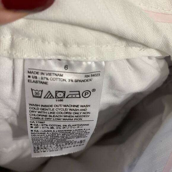 Banana Republic Bermuda Shorts Size 6 Light Khaki Pockets Preppy Summer Cotton - Picture 3 of 7